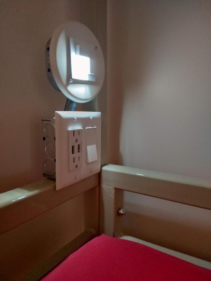 Alt Hostel Montreal Luaran gambar